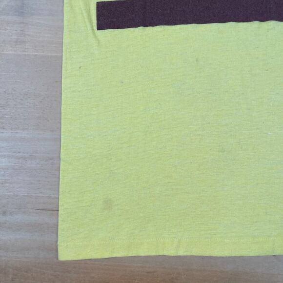 Vintage 70s yellow tshirt o'dea roadrunner tag size large - Picture 5 of 10